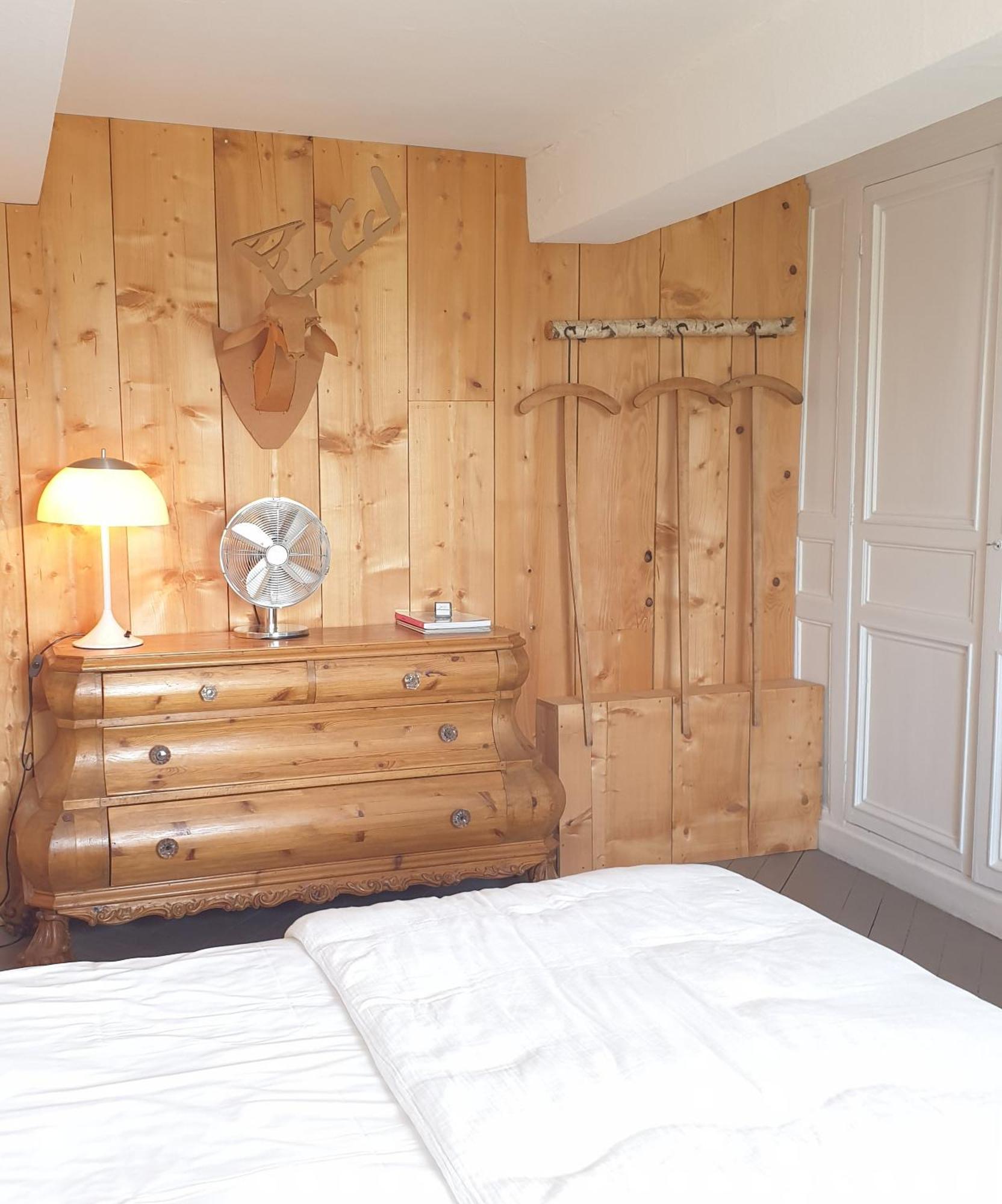 Par Hasard Ou Pas Bed & Breakfast Saint-Martin-aux-Chartrains ภายนอก รูปภาพ