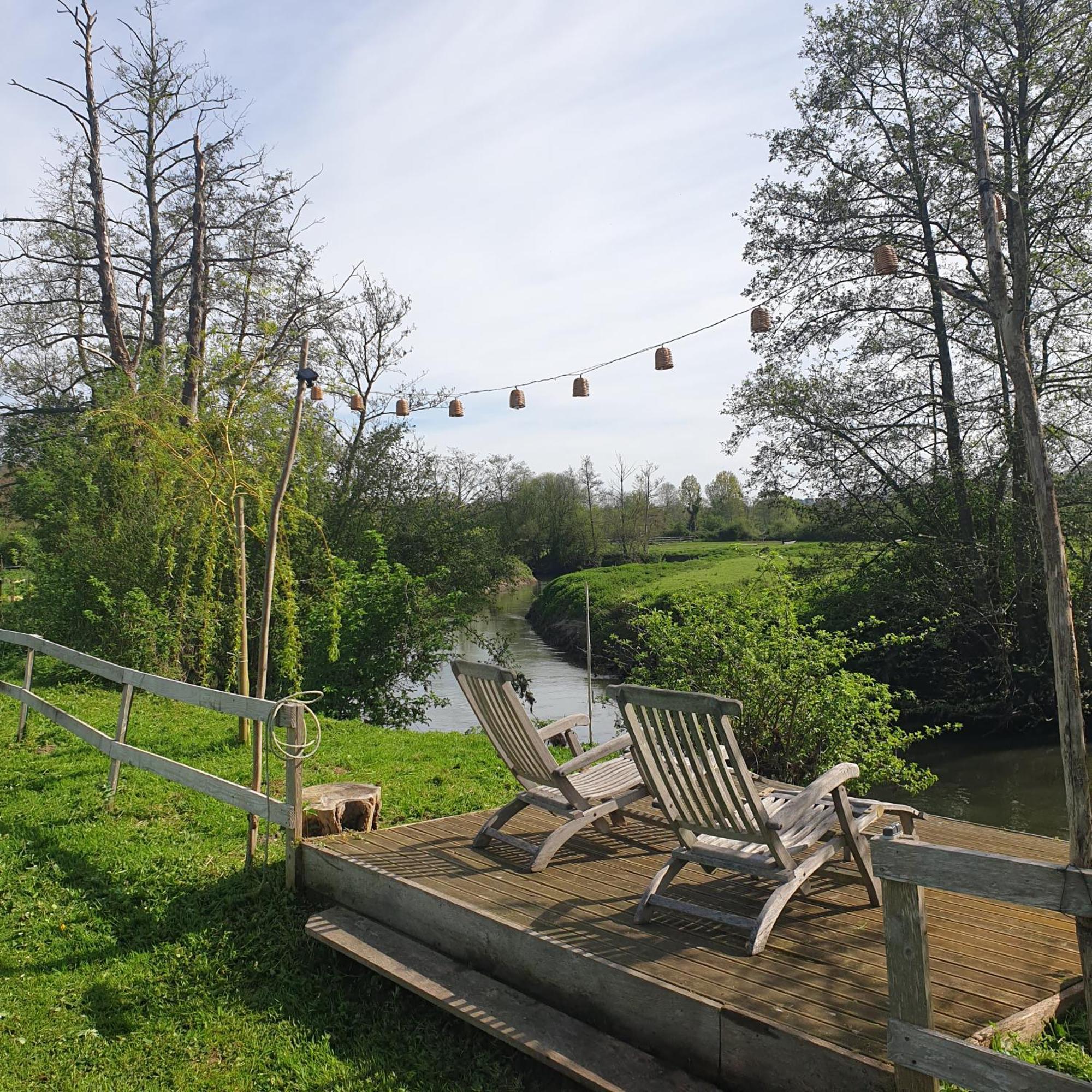 Par Hasard Ou Pas Bed & Breakfast Saint-Martin-aux-Chartrains ภายนอก รูปภาพ