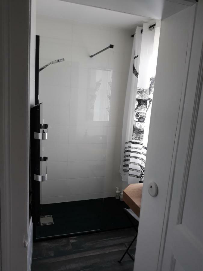Par Hasard Ou Pas Bed & Breakfast Saint-Martin-aux-Chartrains ภายนอก รูปภาพ