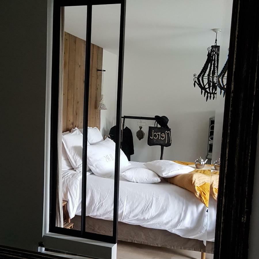 Par Hasard Ou Pas Bed & Breakfast Saint-Martin-aux-Chartrains ภายนอก รูปภาพ
